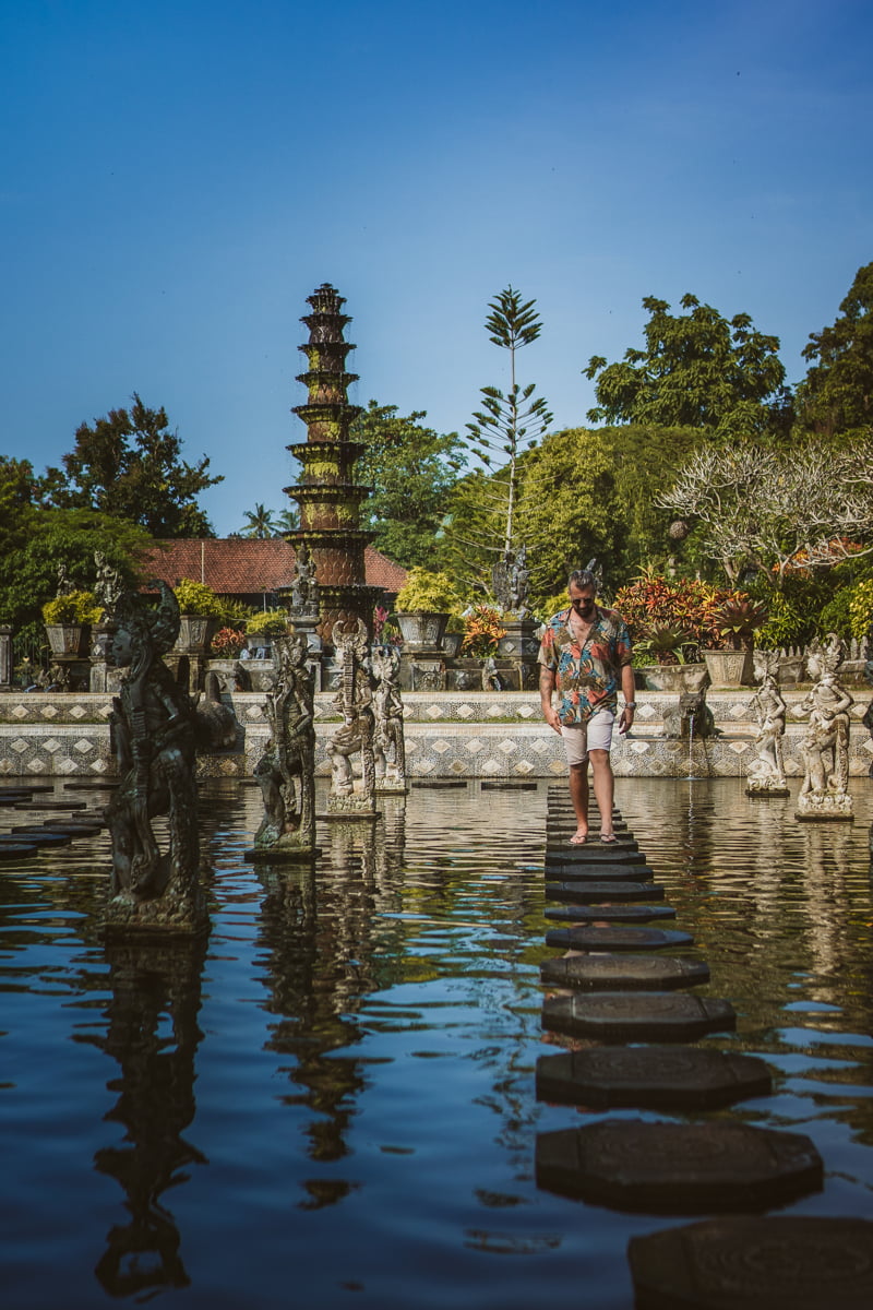 On the hunt for the perfect honeymoon experiences? Go behind the scenes as a Cyprus wedding photographer experiences the best Bali private sightseeing tour!